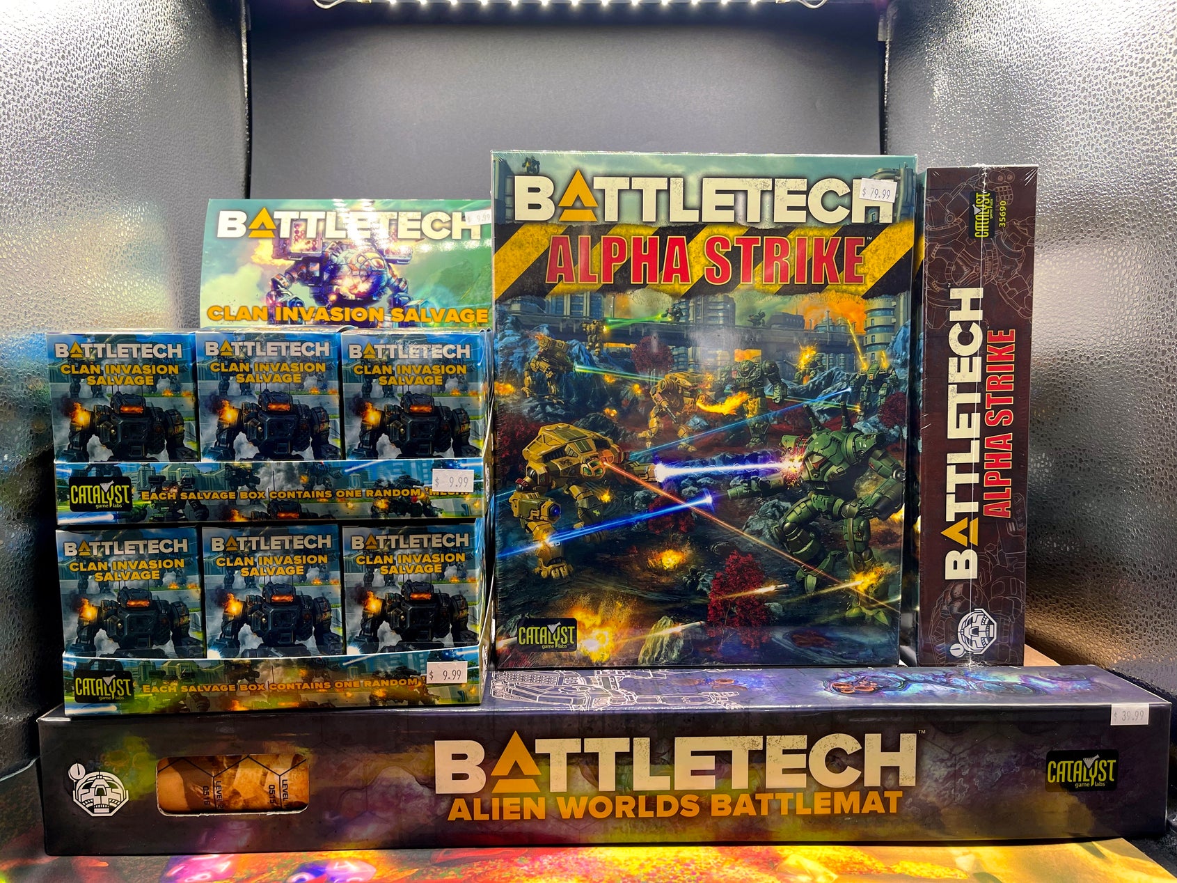 Experience Intense Warfare with BattleTech Alpha Strike, Clan Invasion Salvage, and Alien Worlds BattleMat