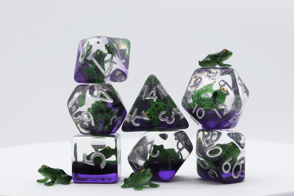 GREEN POISON FROG RPG DICE SET