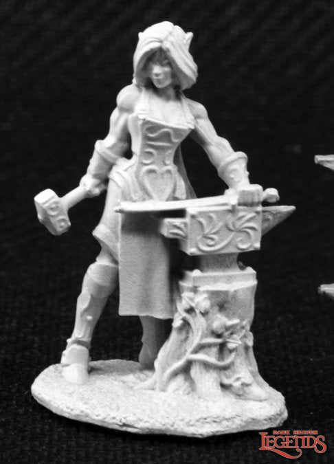 Laril Silverhand, Female Elven Blacksmith