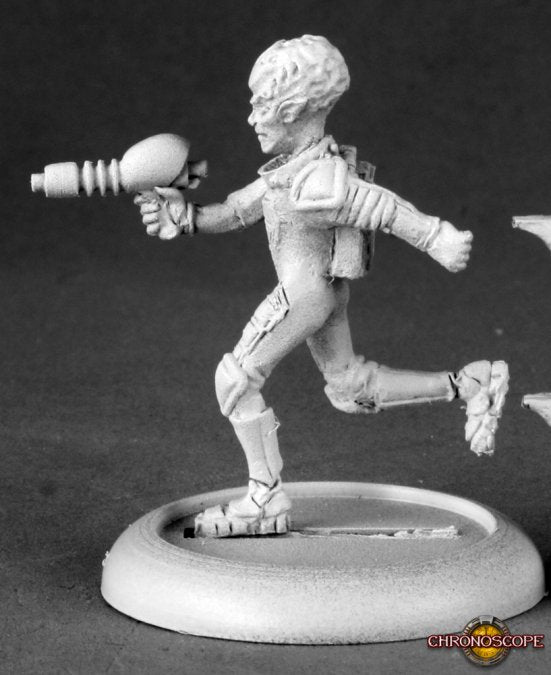 Alien Overlord with Pistol